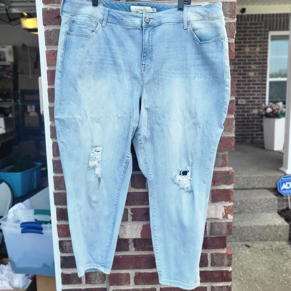 Torrid jeans 24r